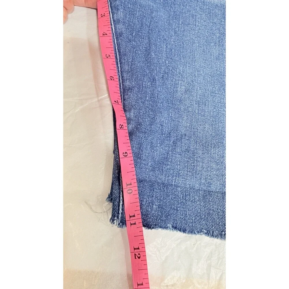 True Religion Ricky SN Men’s Blue Denim Shorts Size 38 Cuffed Relaxed Straight